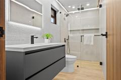 3224-NE-42nd-Ct-Interior-44